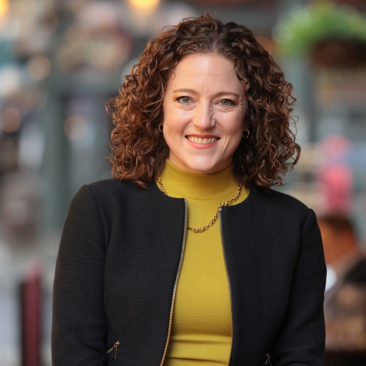 Lauren Juliff Headshot