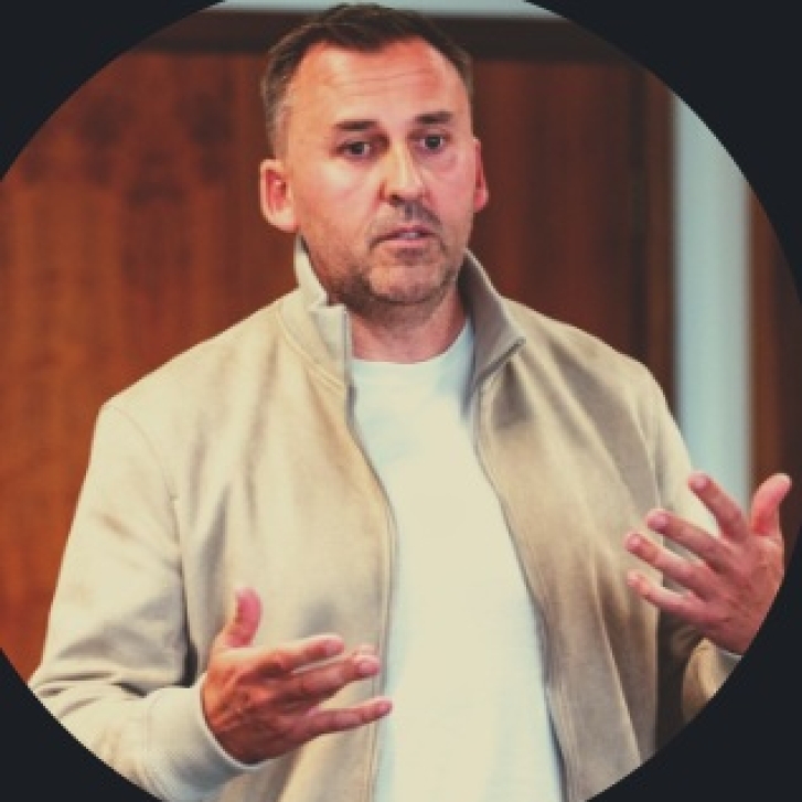 Marc Burrow Headshot