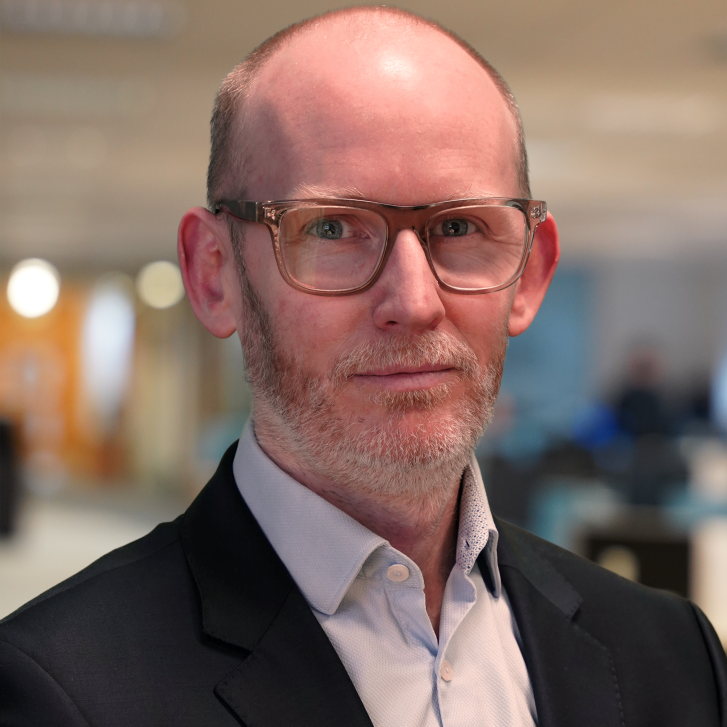 Peter Henry Headshot