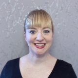 Sarah Knuth Headshot